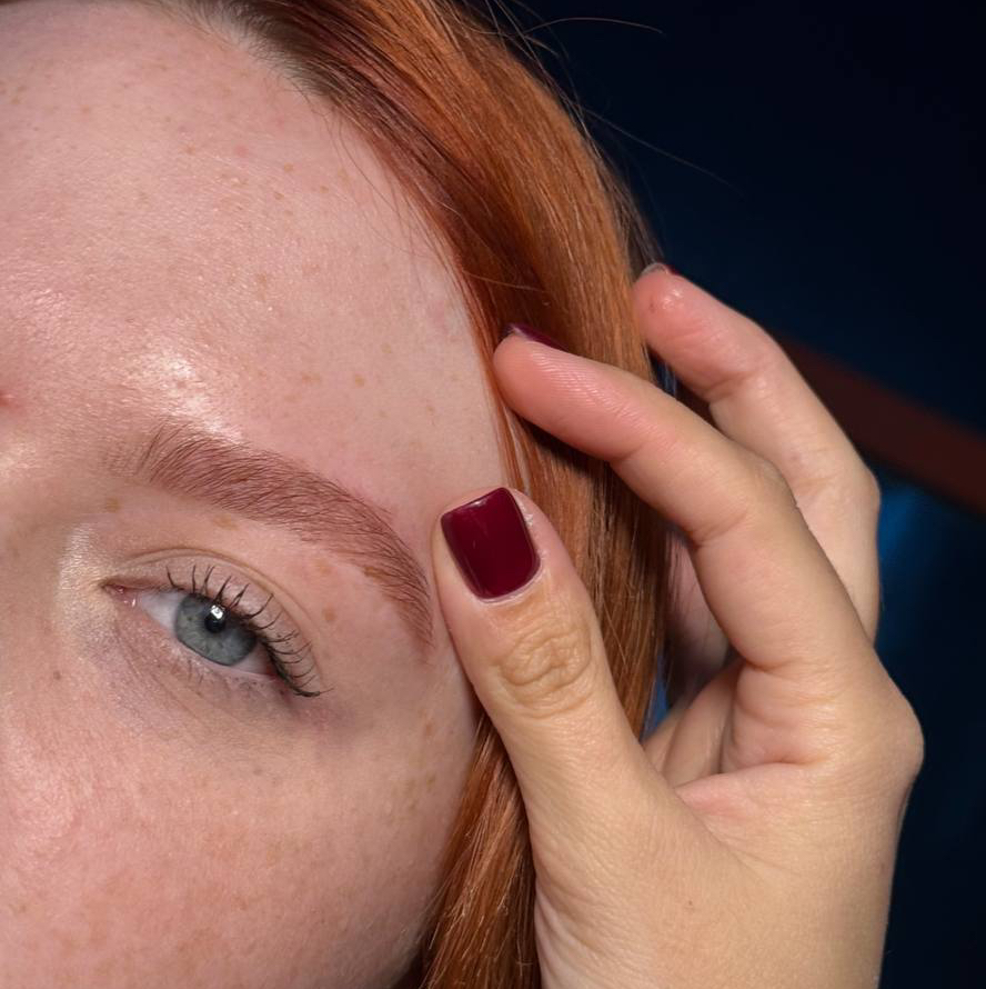 Окрашивание + коррекция бровей