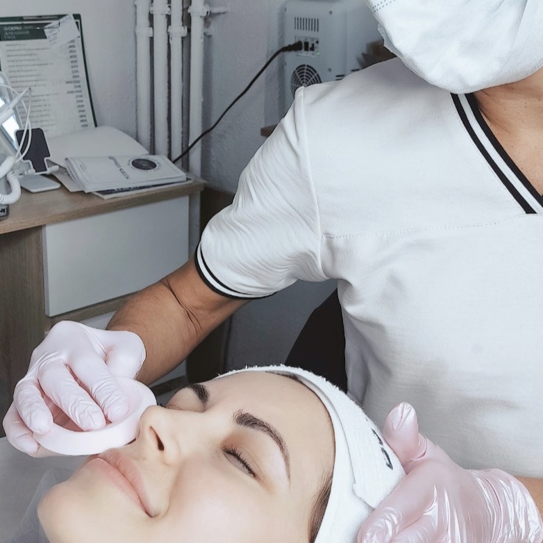 КОСМЕТИЧЕСКОЕ КОМБО: "ОСВЕЖИ ЛИЦО"