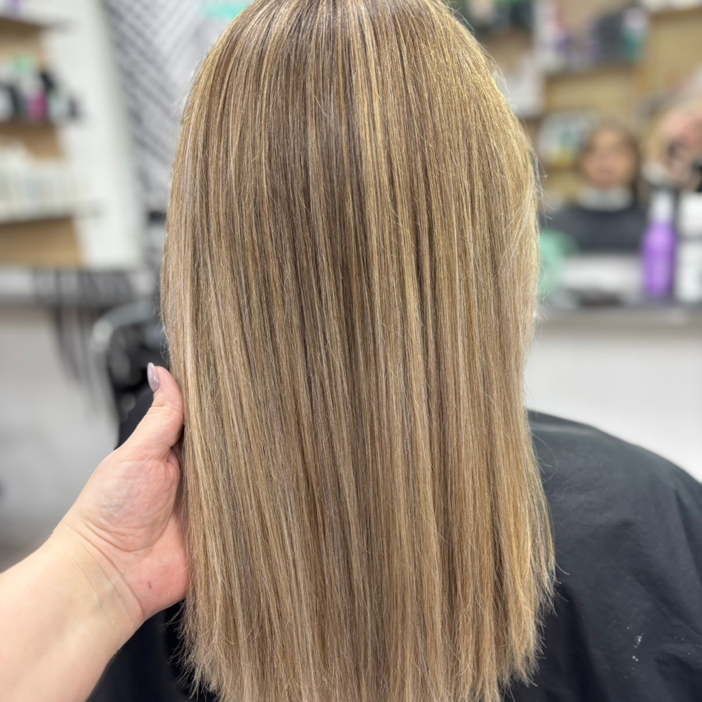 Мелирование до 50% блонда До середины спины