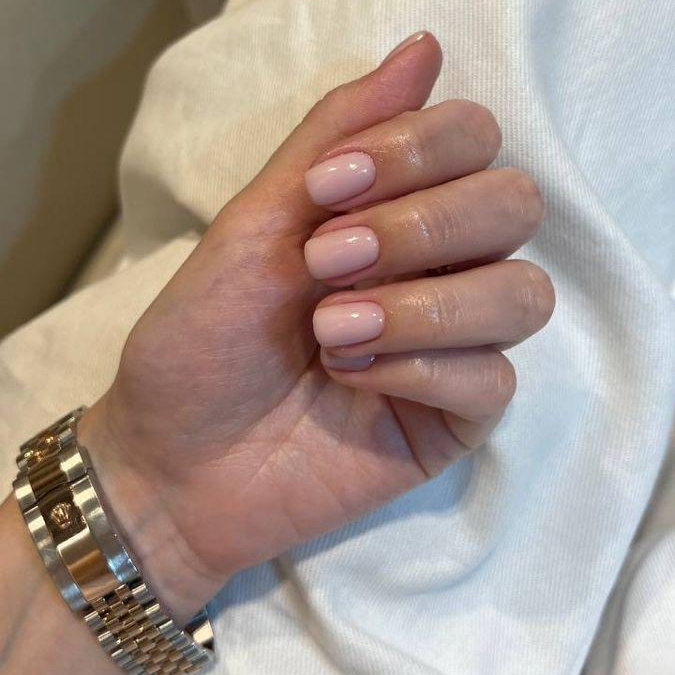 Покрытие стойким лаком