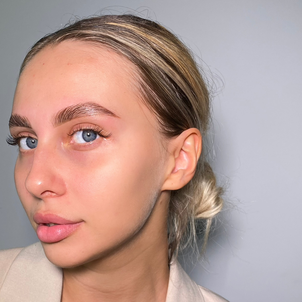 Долговременная укладка бровей