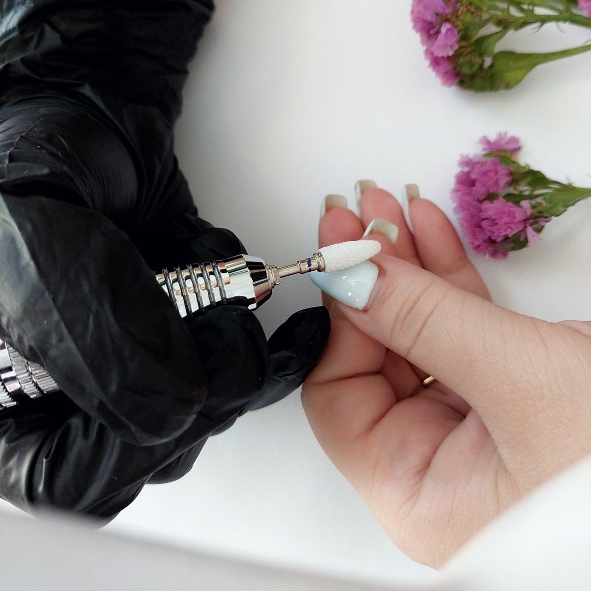 Снятие нарощенных ногтей