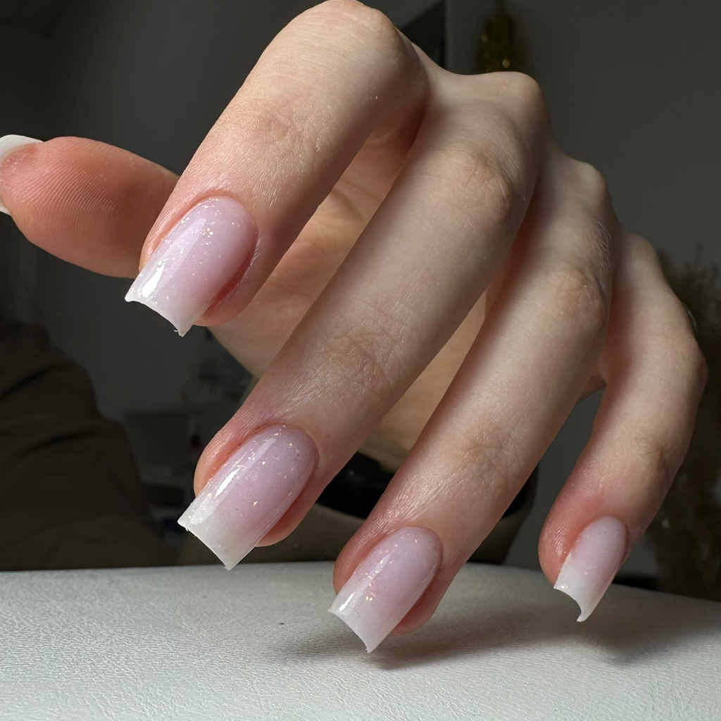 Коррекция наращенных ногтей