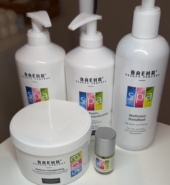 Spa Procedure für Hände oder Füße (Mit peeling,Massage und Maske)