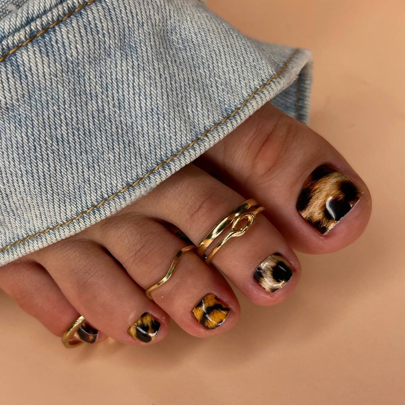 ПЕДИКЮР+ ПОКРЫТИЕ ПЛЕНКИ