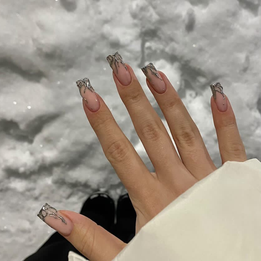 Коррекция наращивания