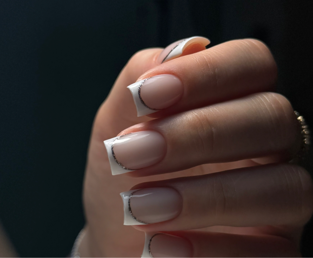 Маникюр с покрытием и укреплением + френч