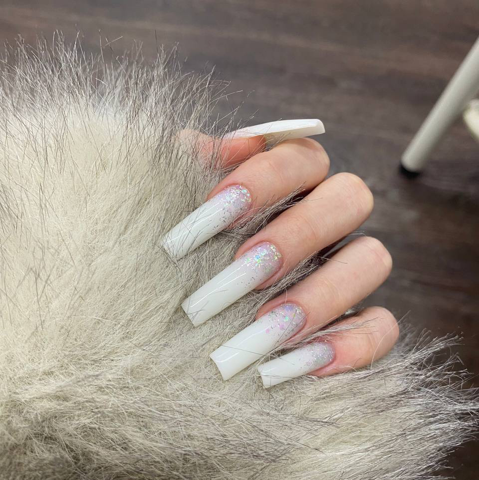 Маникюр с покрытием гель-лак