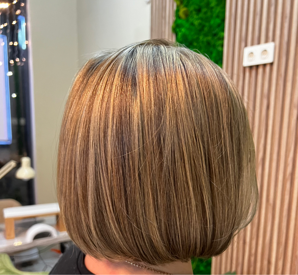 Мелирование с тонированием ( до плеч)