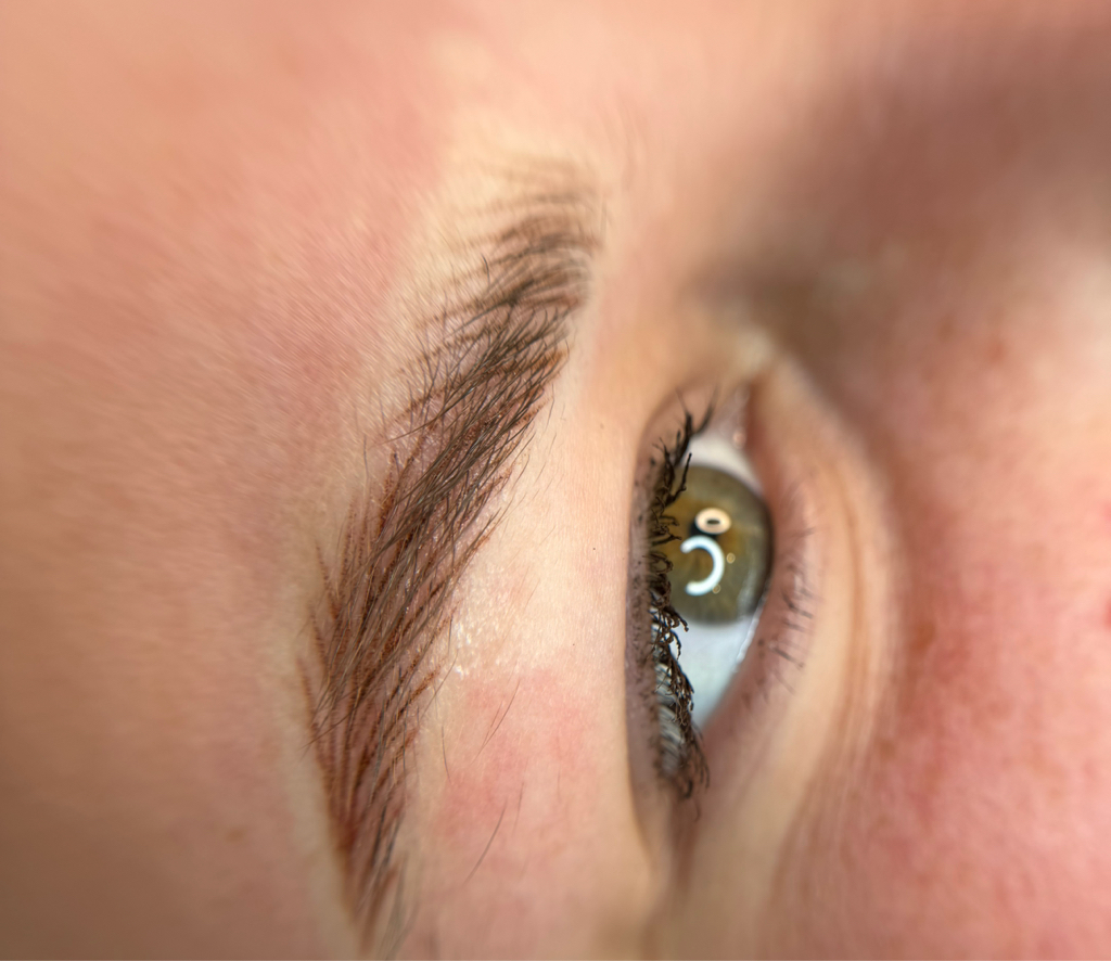 Брови «Волосковая техника»