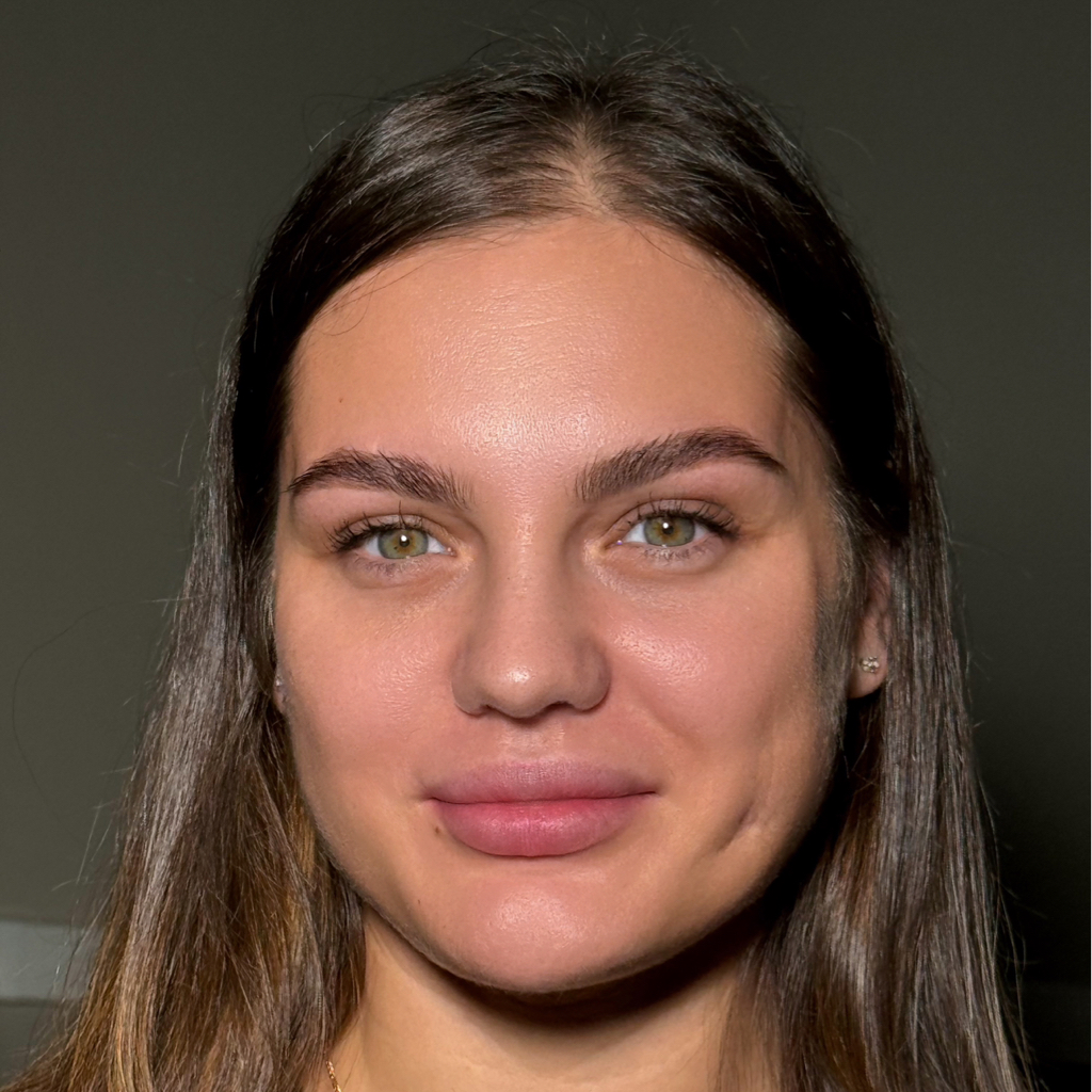 Коррекция и окрашивание бровей