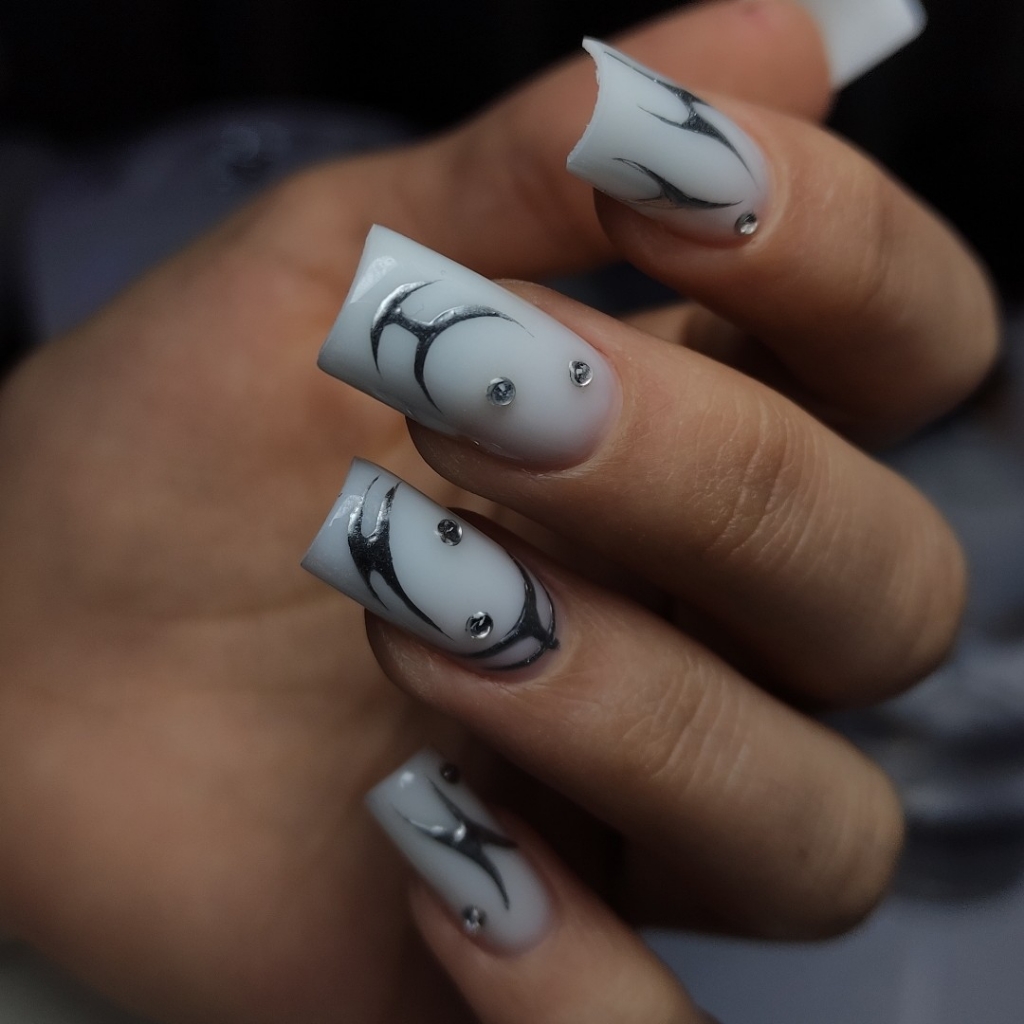 Наращивание ногтей до 6-8 длины