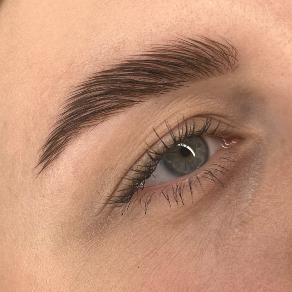 Ламинирование бровей и ресниц