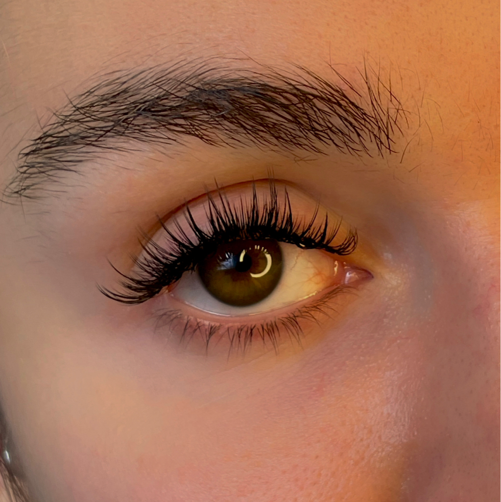 Наращивание ресниц эффекты с лучами