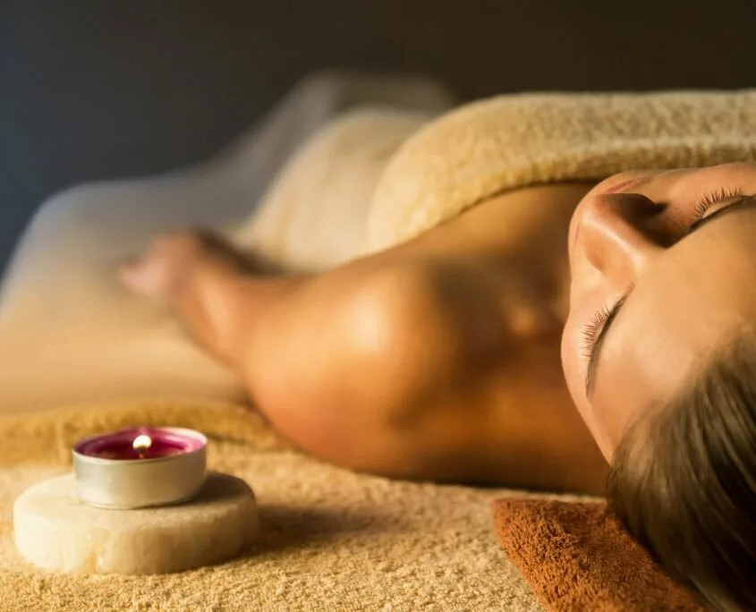 Полный RELAX : Массаж тела Oil (90 мин) + массаж лица