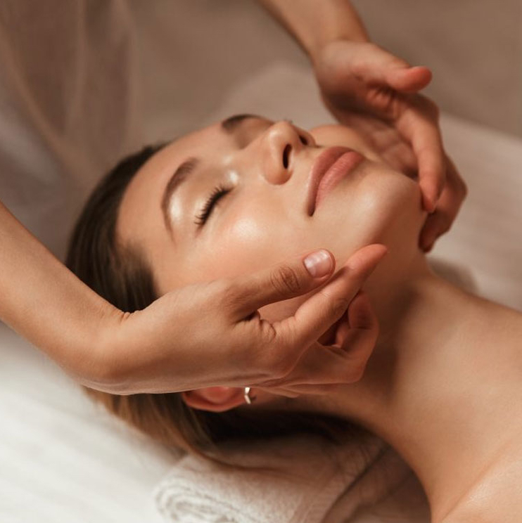 Классический массаж лица