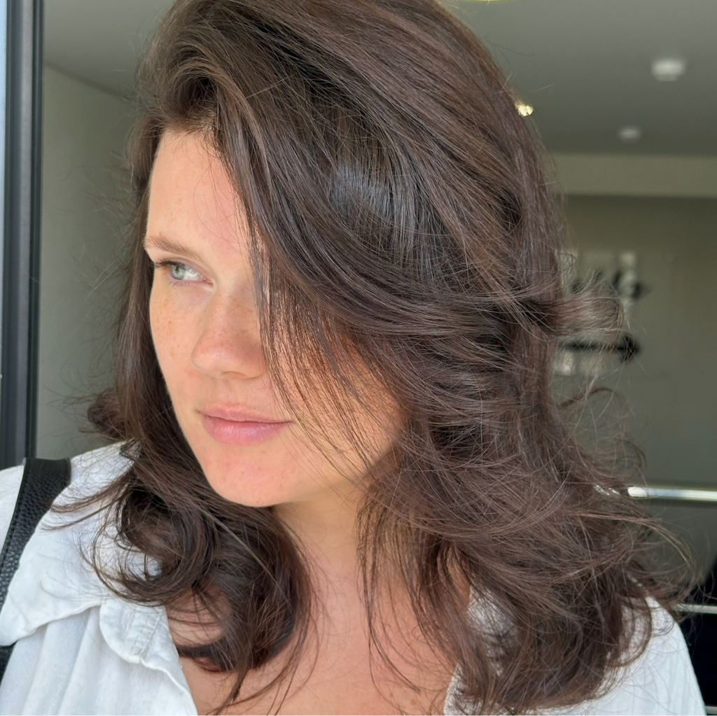 Колорист окрашивание/тонирование тон в тон