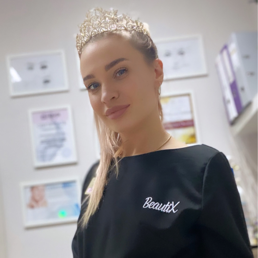 Семёновых Елена