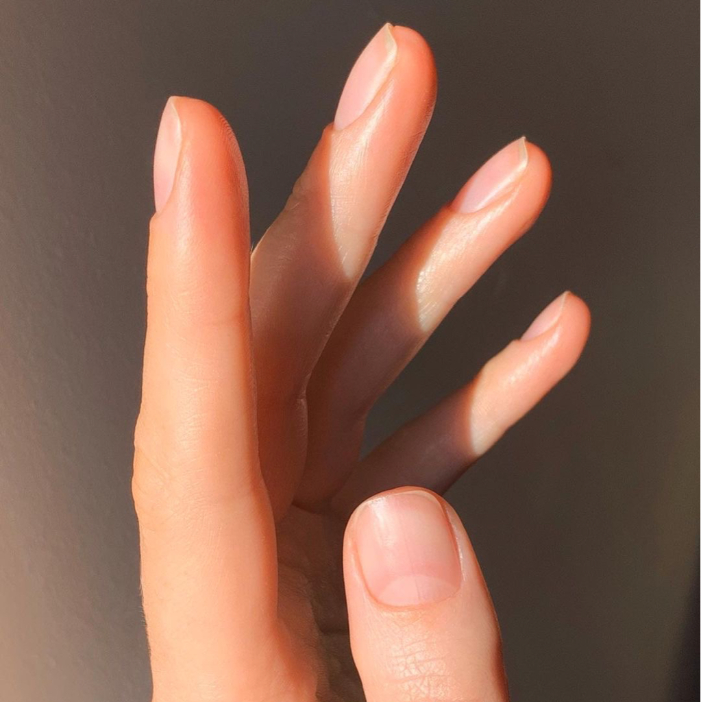 Маникюр без покрытия