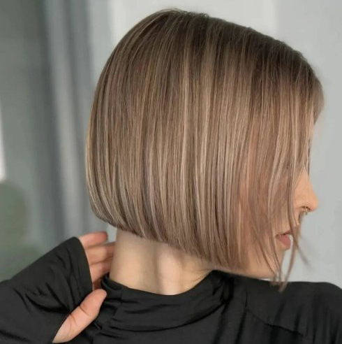 Стрижка женская средние волосы