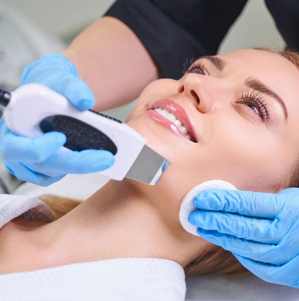 УЛЬТРАЗВУКОВАЯ ЧИСТКА ЛИЦА