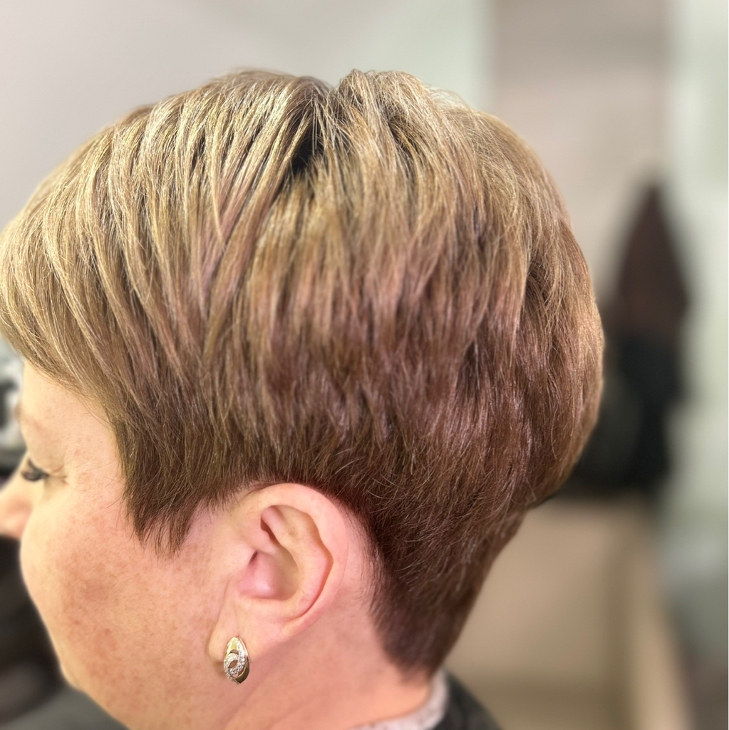 Стрижка женская