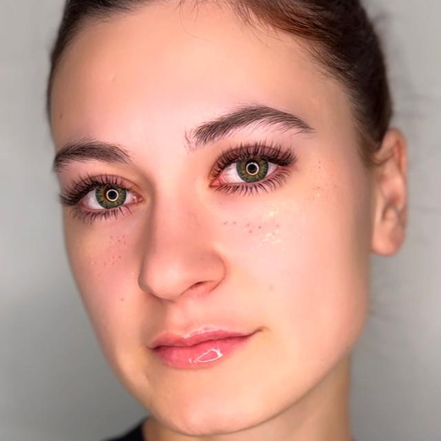 Нижние ресницы