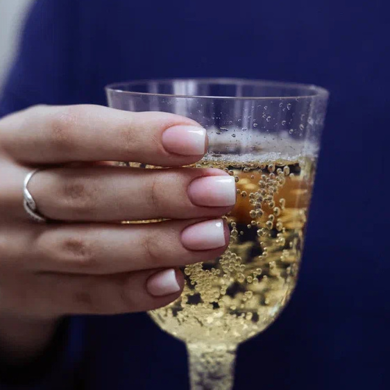 маникюр с покрытием+дизайн амбре,  градиент, креативный, объемный