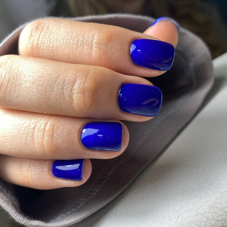 Маникюр+покрытие в один-два тона