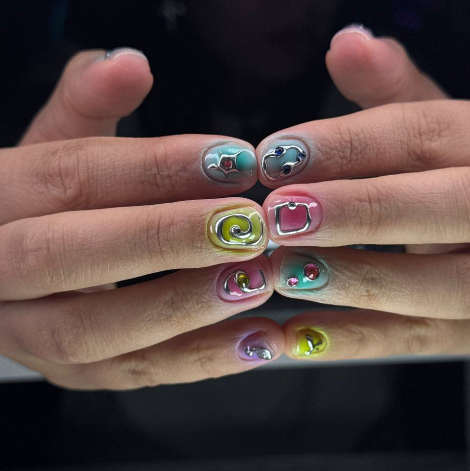 Маникюр до длины 2