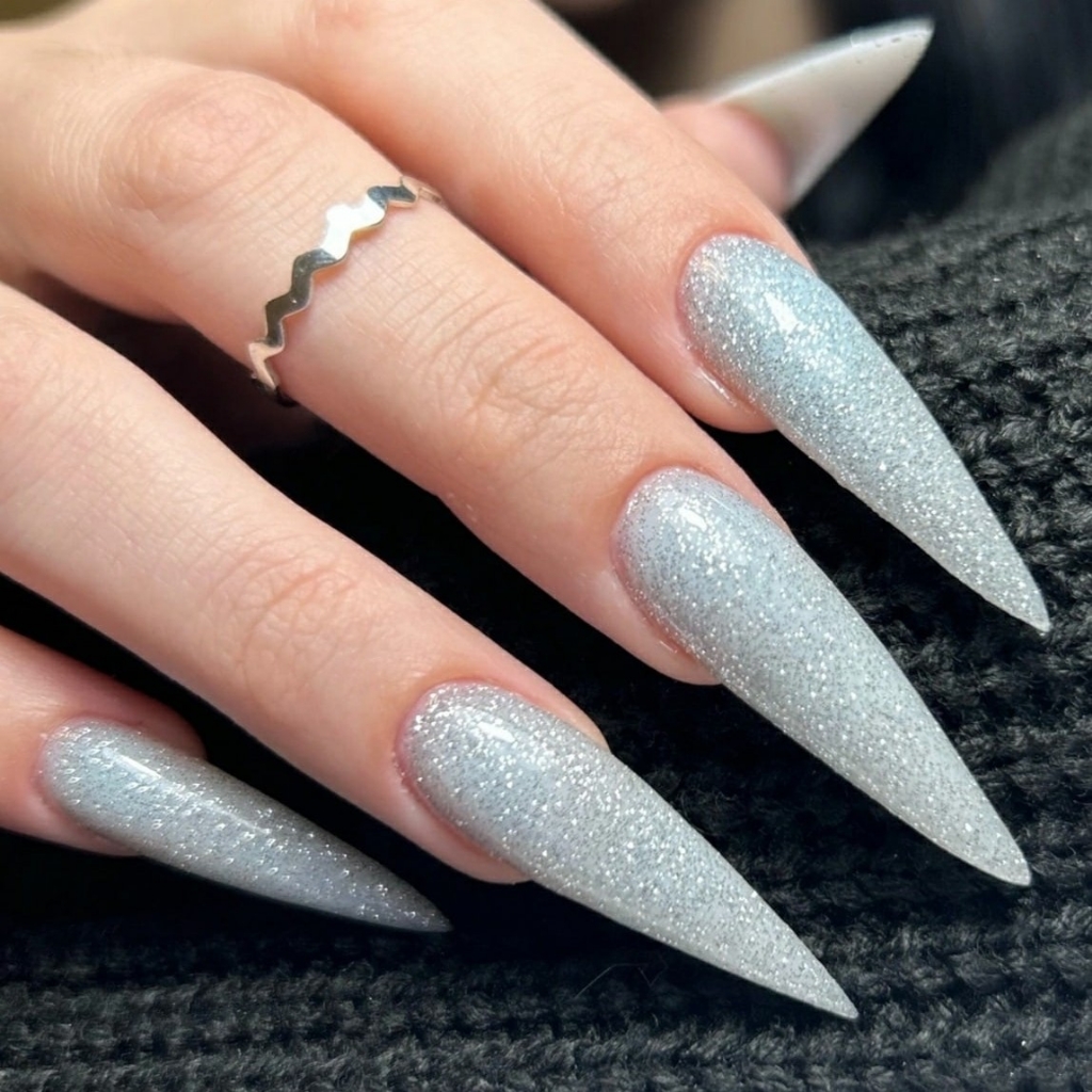 Наращивание ногтей