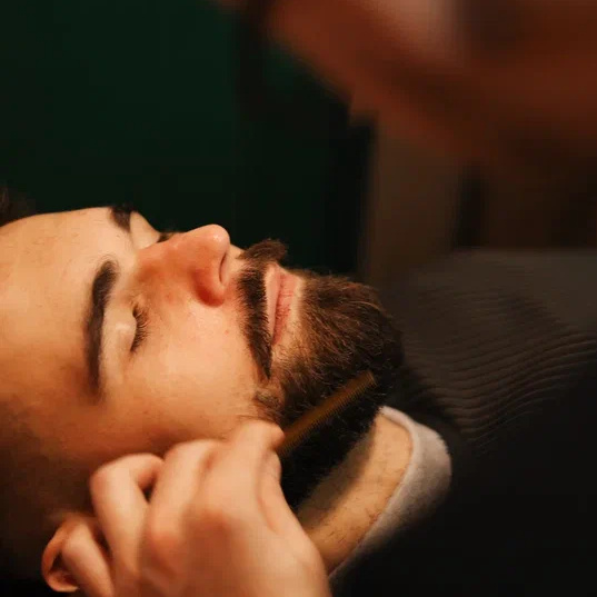 Оформление бороды и усов