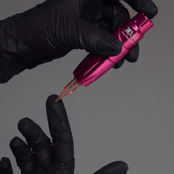 Корреция перманентного макияжа бровей