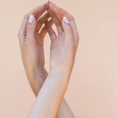 Руки до локтя