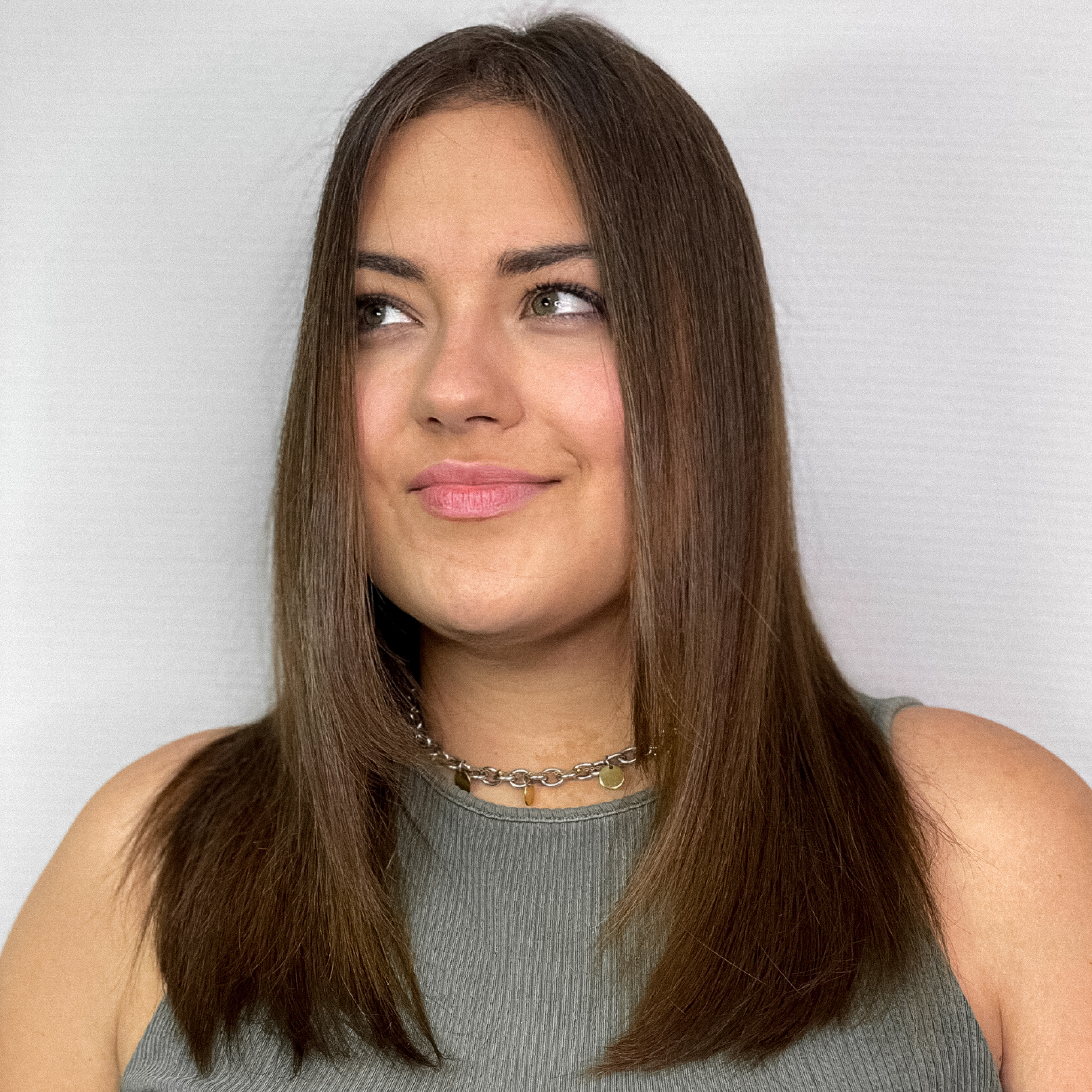 Комплекс №1: Пилинг кожи головы + женская стрижка