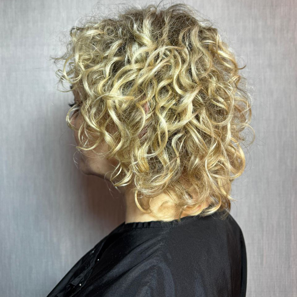 Биозавивка ( средняя длина волос)