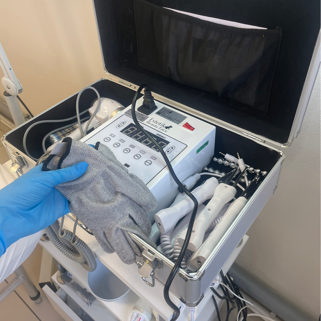 Микротоковая терапия с аппаратными гелями Mesomatrix