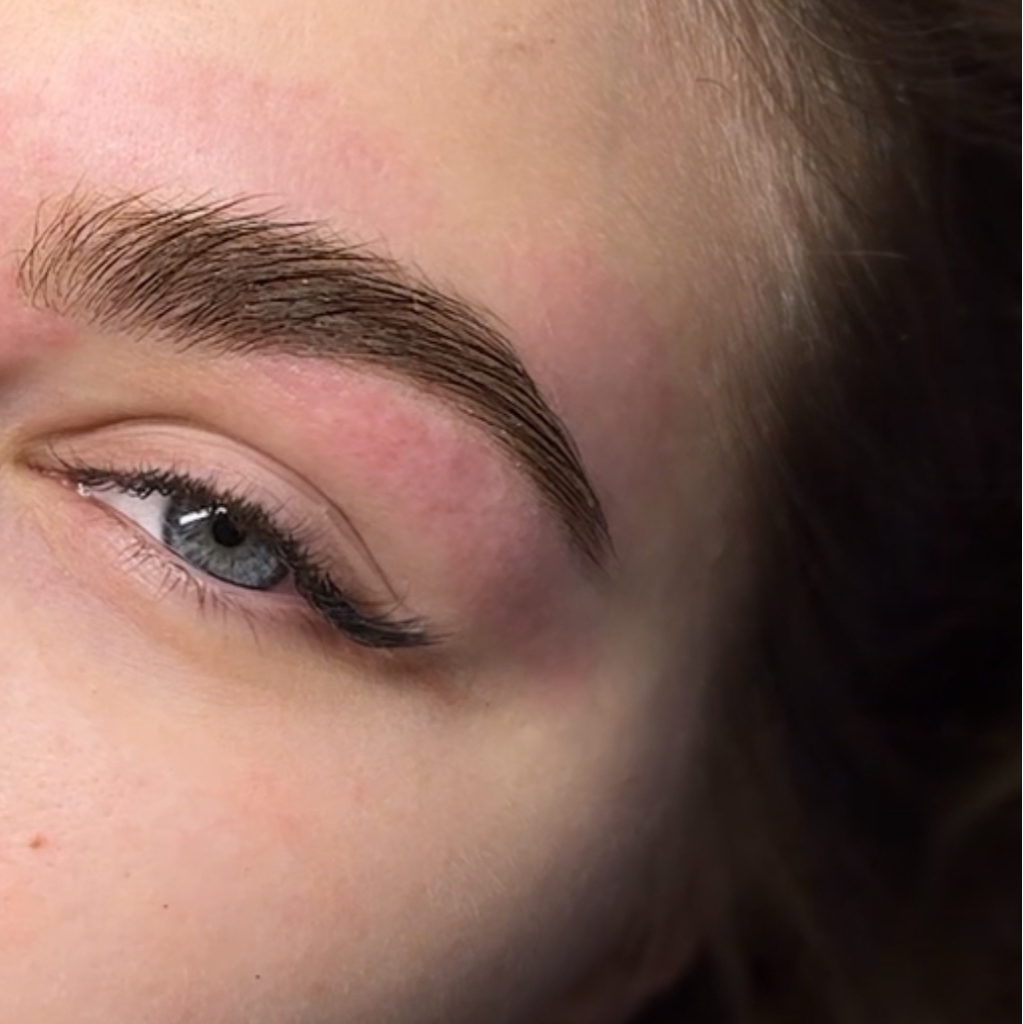 Комбо 1 «Наращивание ресниц +  брови»