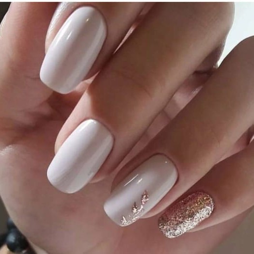 Маникюр с покрытием  гель- лак + акриловое укрепление