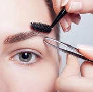 Коррекция бровей