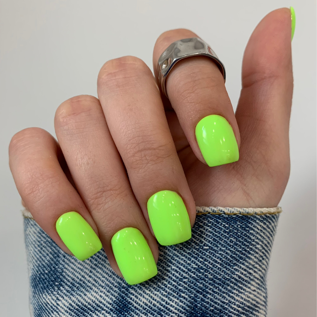 Комплекс мини (маникюр + однотонное покрытие)