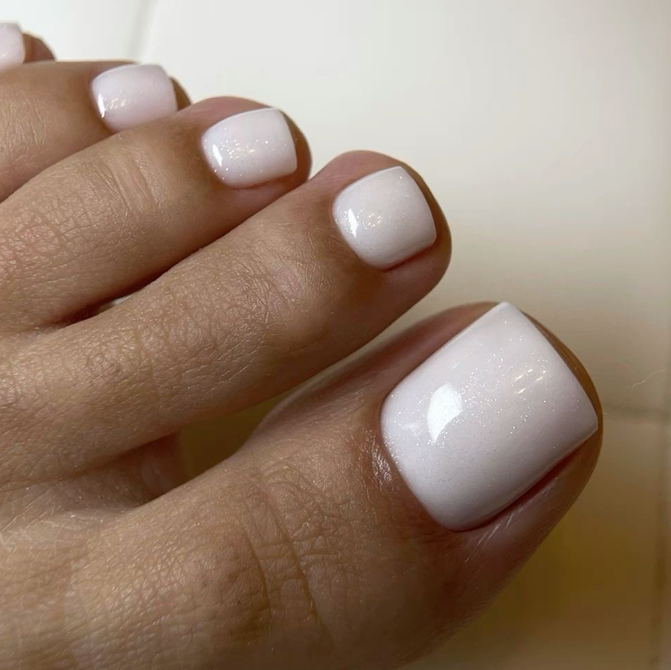 Смарт педикюр с покрытием гель-лак (однотонное покрытие)