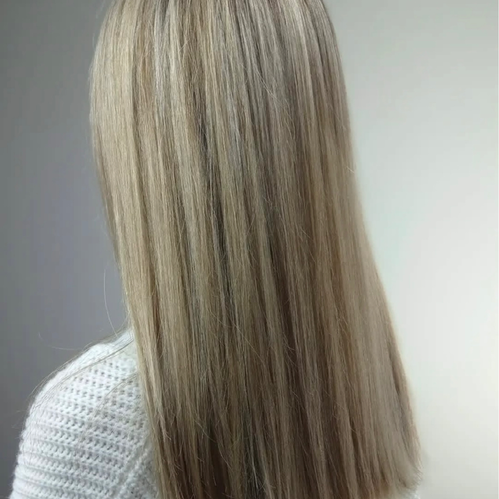 Сложное окрашивание на  длинные волосы(осветление в любой технике: мелировани+ тонирование в желаемый оттенок,легкая укладка)