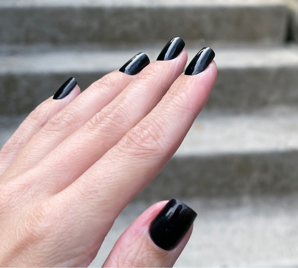 Комплекс Короткие ногти (Маникюр+укрепление+покрытие гель лаком)