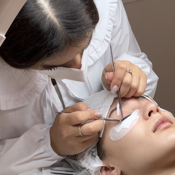 Базовое обучение  по наращиванию ресниц с 0.