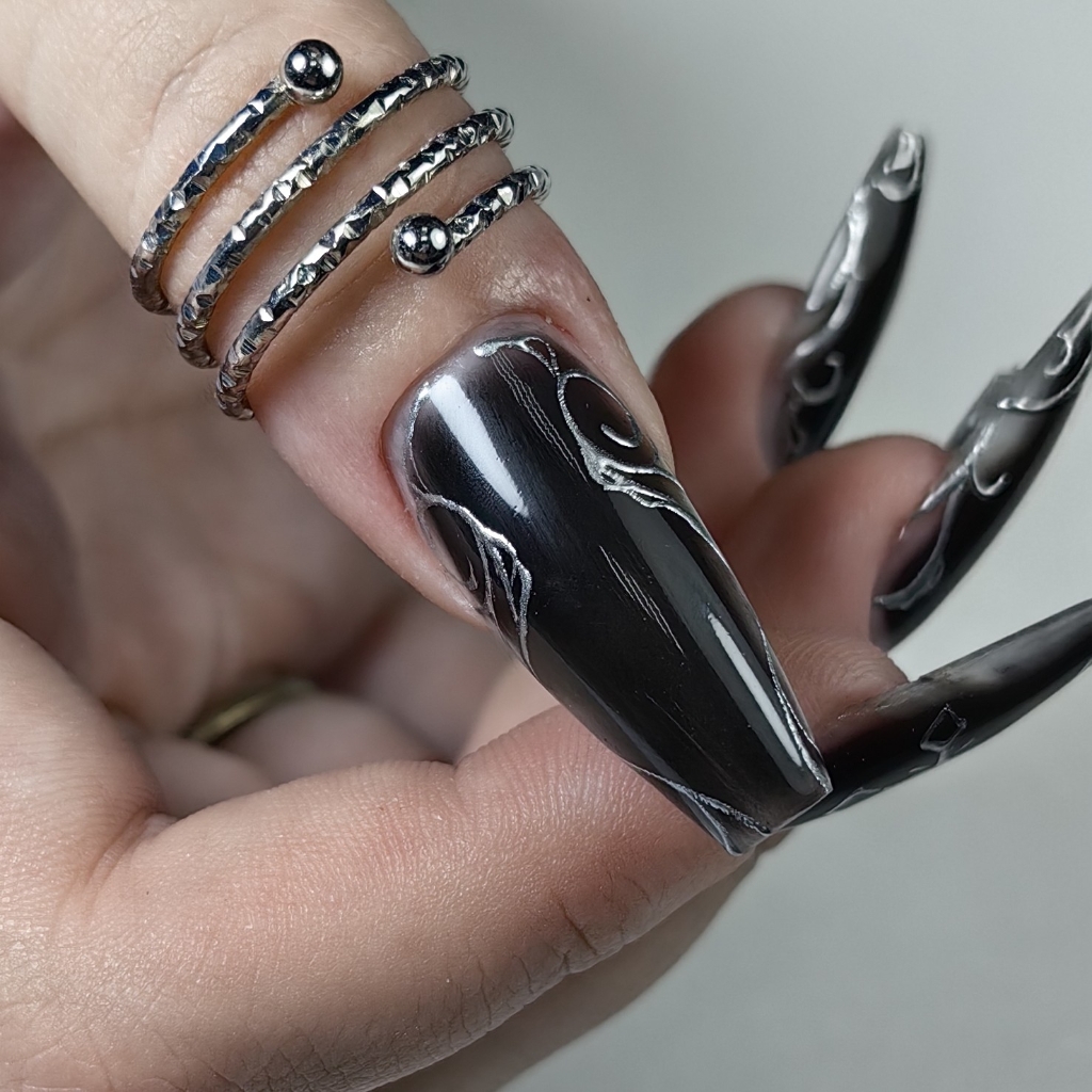 Моделирование ногтей твёрдым гелем