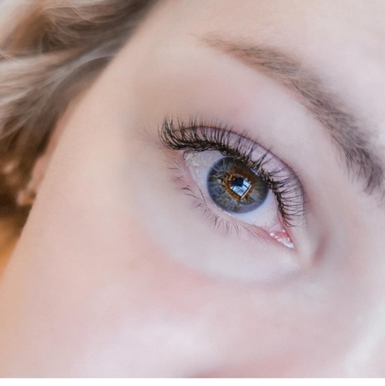 Классическое наращивание ресниц