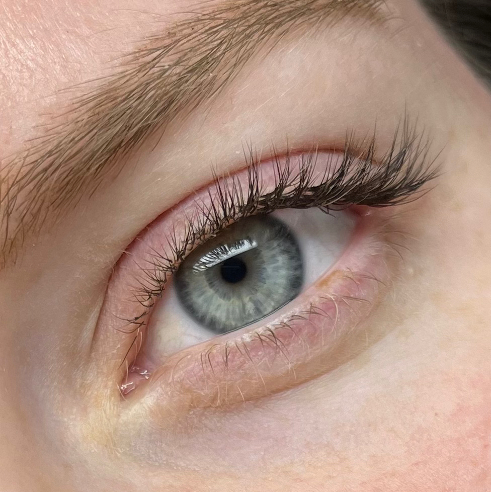 Наращивание ресниц 1D