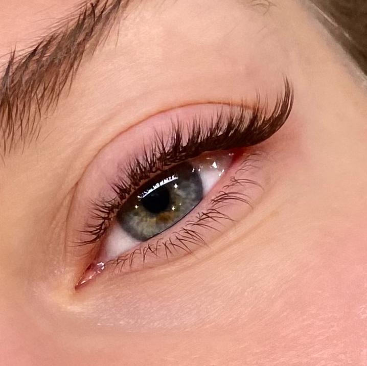 Наращивание ресниц 1,5D