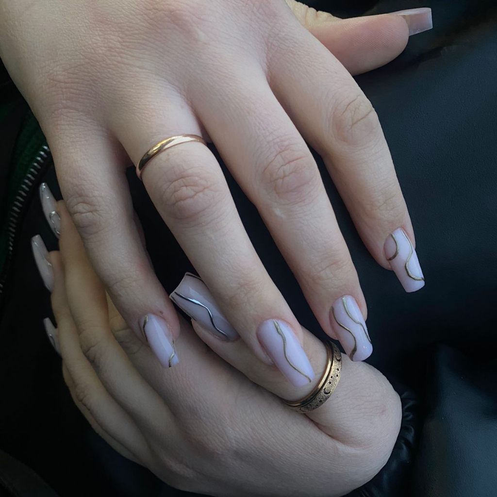 Коррекция нарощенных ногтей (короткие ногти)